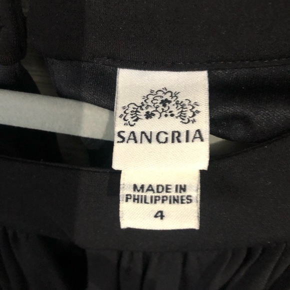 Sangria Handkerchief Dress Size 4 - Picture 6 of 7